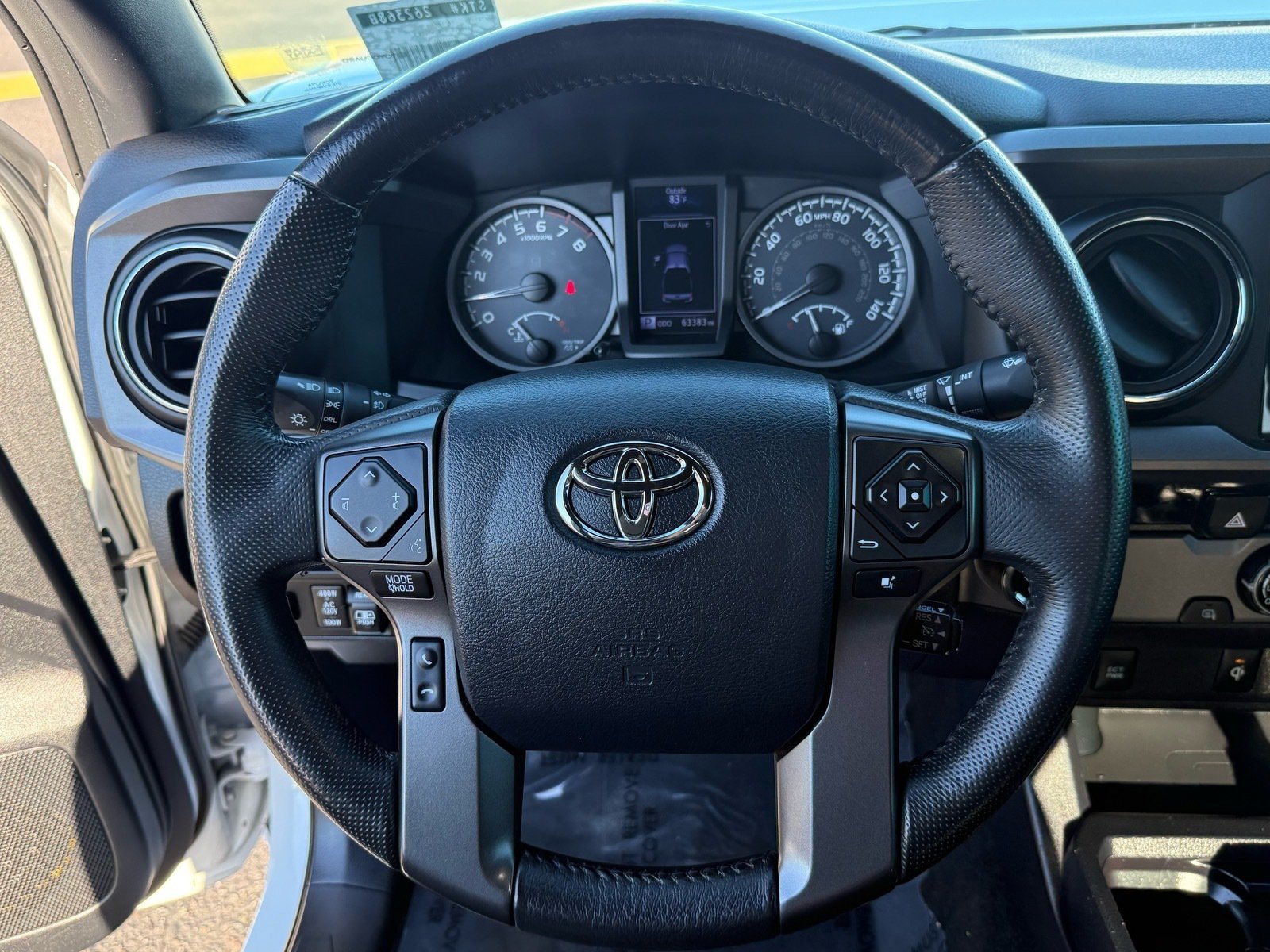Used 2017 Toyota Tacoma TRD Sport w/ Tow Package RWD image 16