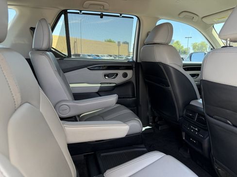 Used 2024 Honda Pilot EX-L image 40