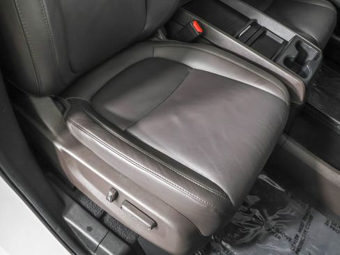 Used 2020 Honda Odyssey Touring image 47