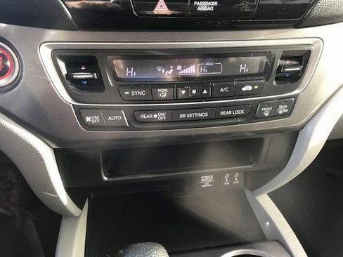 Used 2016 Honda Pilot EX image 14