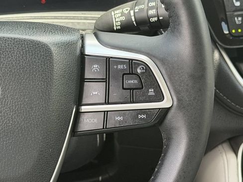 Certified 2025 Toyota Grand Highlander FWD image 15