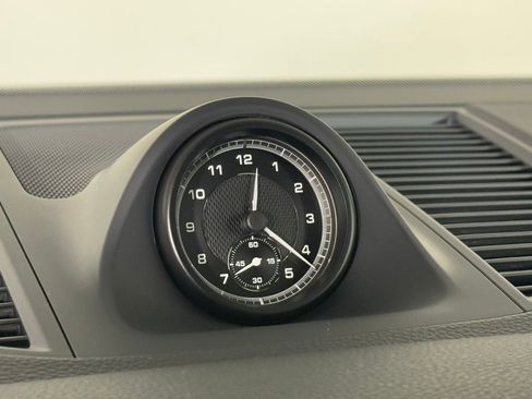 New 2026 Porsche Macan image 31