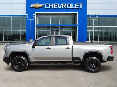 New 2026 Chevrolet Silverado 2500 ZR2 AWD/4WD image 3