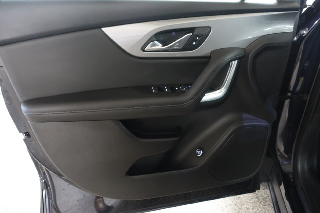 Used 2020 Chevrolet Blazer LT FWD image 9