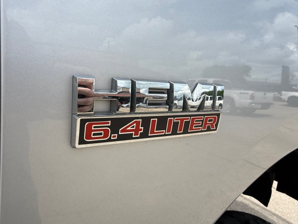 Used 2018 RAM 2500 Tradesman w/ Chrome Appearance Group AWD/4WD image 9
