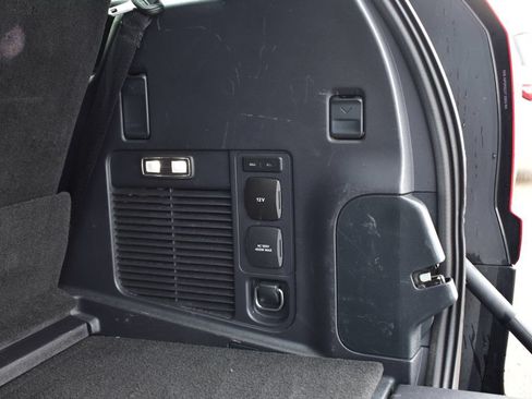 Used 2025 Ford Expedition Platinum AWD/4WD image 32