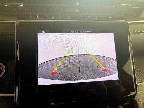 New 2025 Jeep Grand Cherokee Laredo image 17