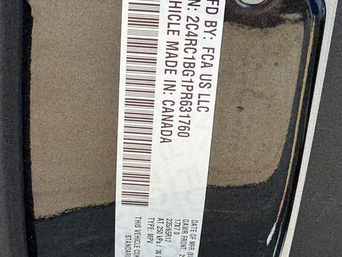 Used 2023 Chrysler Pacifica Touring-L FWD image 26