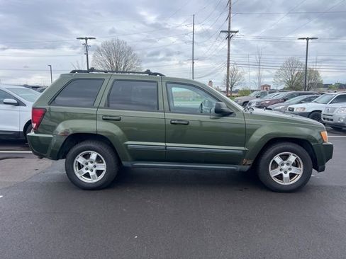 Used 2007 Jeep Grand Cherokee Laredo AWD/4WD image 4