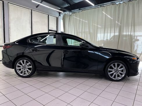 Used 2025 MAZDA MAZDA3 s image 3