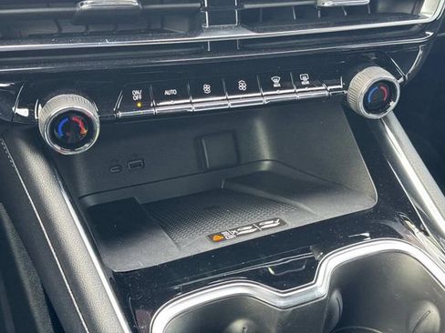 New 2026 Chevrolet Traverse LT w/ Enhanced Driving Package FWD image 36