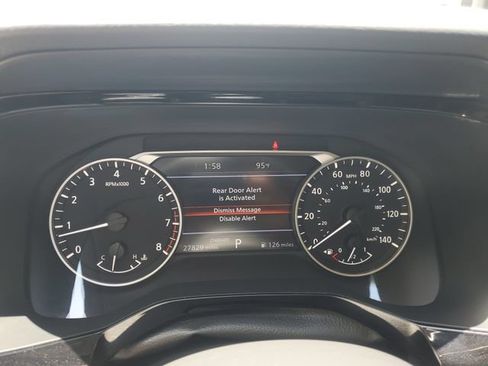 Certified 2023 Nissan Pathfinder SL FWD image 19
