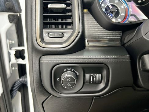 Used 2020 RAM 2500 Limited image 18