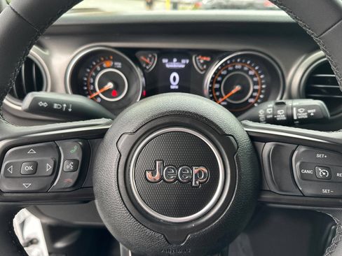 Used 2023 Jeep Wrangler Sport AWD/4WD image 24