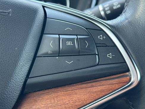 Certified 2023 Cadillac XT5 Premium Luxury FWD image 38