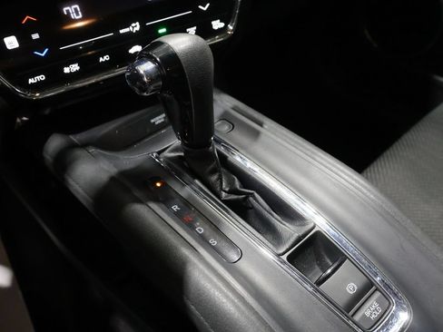 Used 2018 Honda HR-V EX image 28