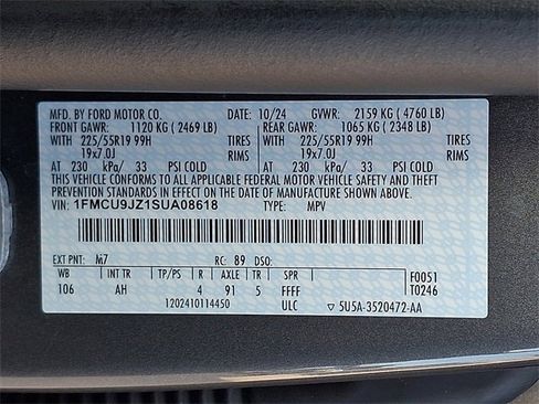 Certified 2025 Ford Escape Platinum w/ Premium Technology Package image 29