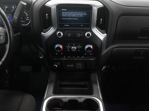 Used 2022 GMC Sierra 1500 Elevation image 18