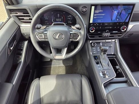Used 2024 Lexus GX 550 AWD/4WD image 14