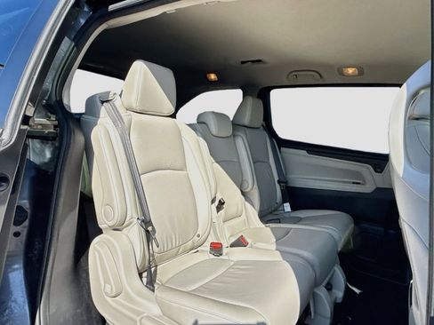 Used 2025 Honda Odyssey EX-L image 32
