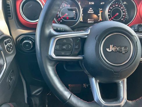 Used 2019 Jeep Wrangler Unlimited Rubicon AWD/4WD image 22