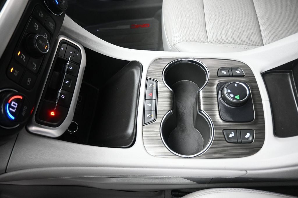 Used 2020 GMC Acadia SLT w/ Trailering Package FWD image 27