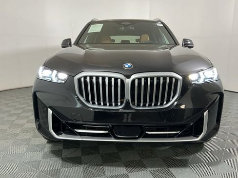 Certified 2024 BMW X5 sDrive40i w/ Premium Package RWD image 3