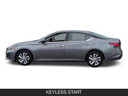 Used 2025 Nissan Altima 2.5 S image 6