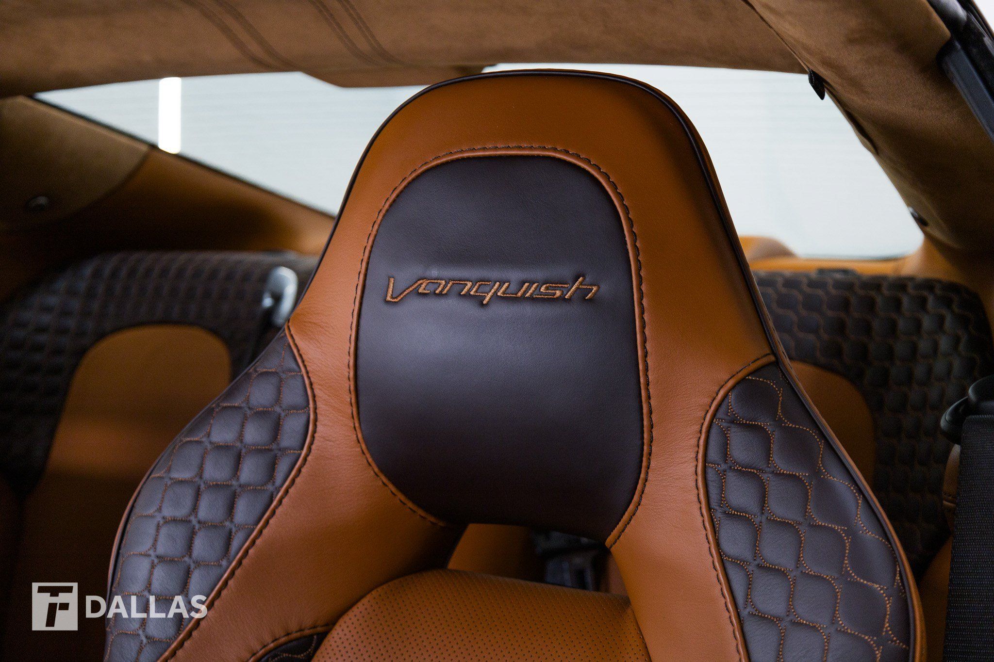 Used 2014 Aston Martin Vanquish Coupe RWD image 28