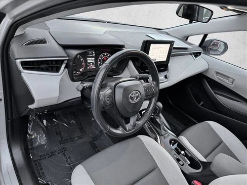 Used 2024 Toyota Corolla LE w/ LE Premium Package image 12