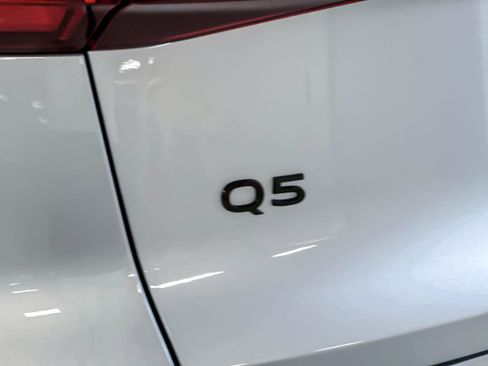 Certified 2025 Audi Q5 Premium w/ Convenience Package AWD/4WD image 27