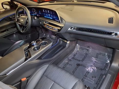 Certified 2025 Cadillac Lyriq Sport RWD image 25