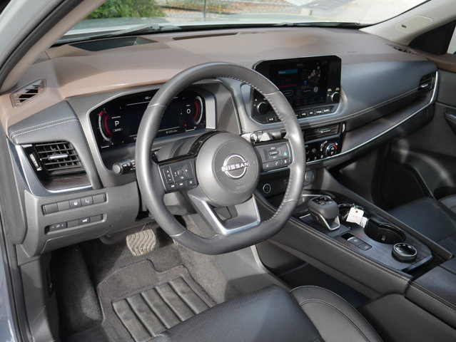 Certified 2023 Nissan Rogue Platinum w/ Platinum Premium Package AWD/4WD image 4