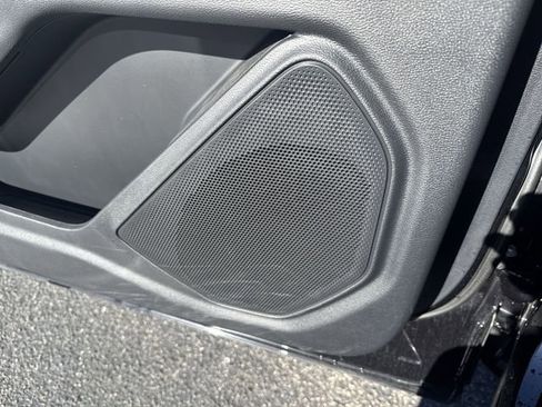 Used 2025 Ford Explorer Active w/ Active Comfort Package image 29