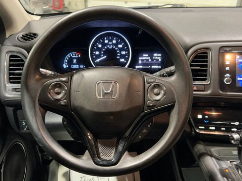 Used 2021 Honda HR-V EX image 17