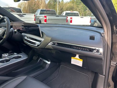 Used 2026 Cadillac Lyriq Sport RWD image 26