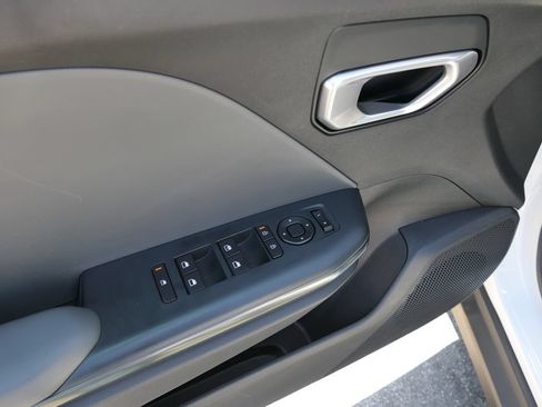 Used 2025 Kia K4 FWD image 14