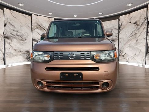 Used 2011 Nissan Cube 1.8 S w/ Interior Designer Pkg image 2