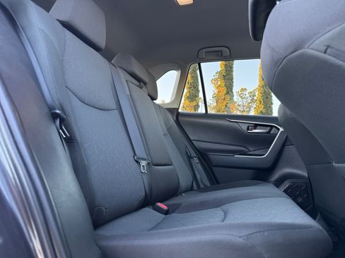 Used 2024 Toyota RAV4 XLE image 18