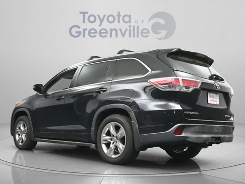 Used 2015 Toyota Highlander Limited Platinum image 10