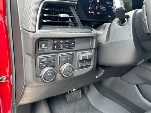 Used 2025 Chevrolet Tahoe RST w/ Comfort Package AWD/4WD image 14
