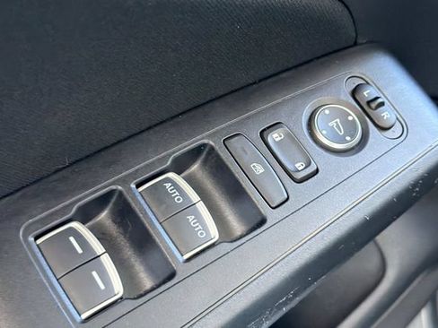 Certified 2025 Honda Civic Sport image 14