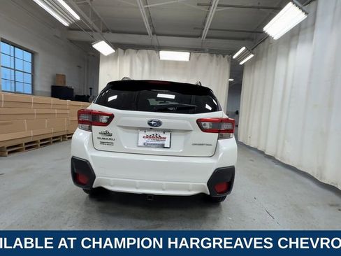 Used 2023 Subaru Crosstrek 2.0i Premium image 9