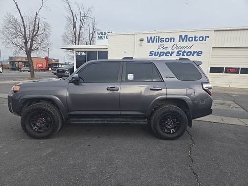 Used 2016 Toyota 4Runner TRD Pro image 8