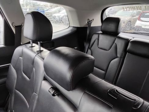 Used 2022 Kia Telluride LX image 11