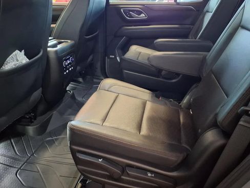 Used 2021 Chevrolet Tahoe High Country AWD/4WD image 16