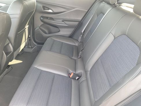 Used 2025 Buick Envista Sport Touring w/ Convenience I Package FWD image 11