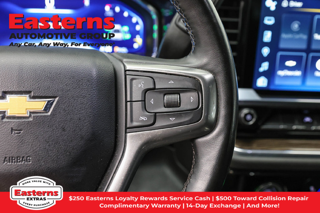 Used 2023 Chevrolet Silverado 1500 LT AWD/4WD image 17