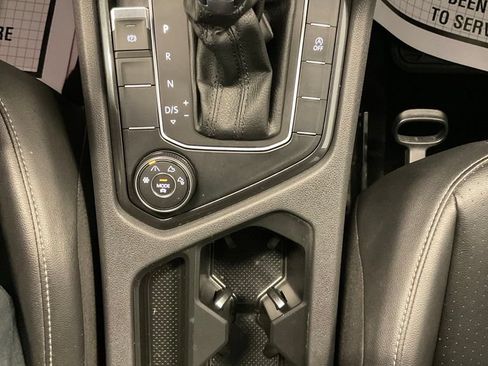 Used 2019 Volkswagen Tiguan SE AWD/4WD image 22