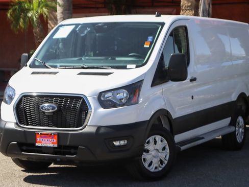 Used 2025 Ford Transit 250 Low Roof w/ Exterior Upgrade Package RWD image 4